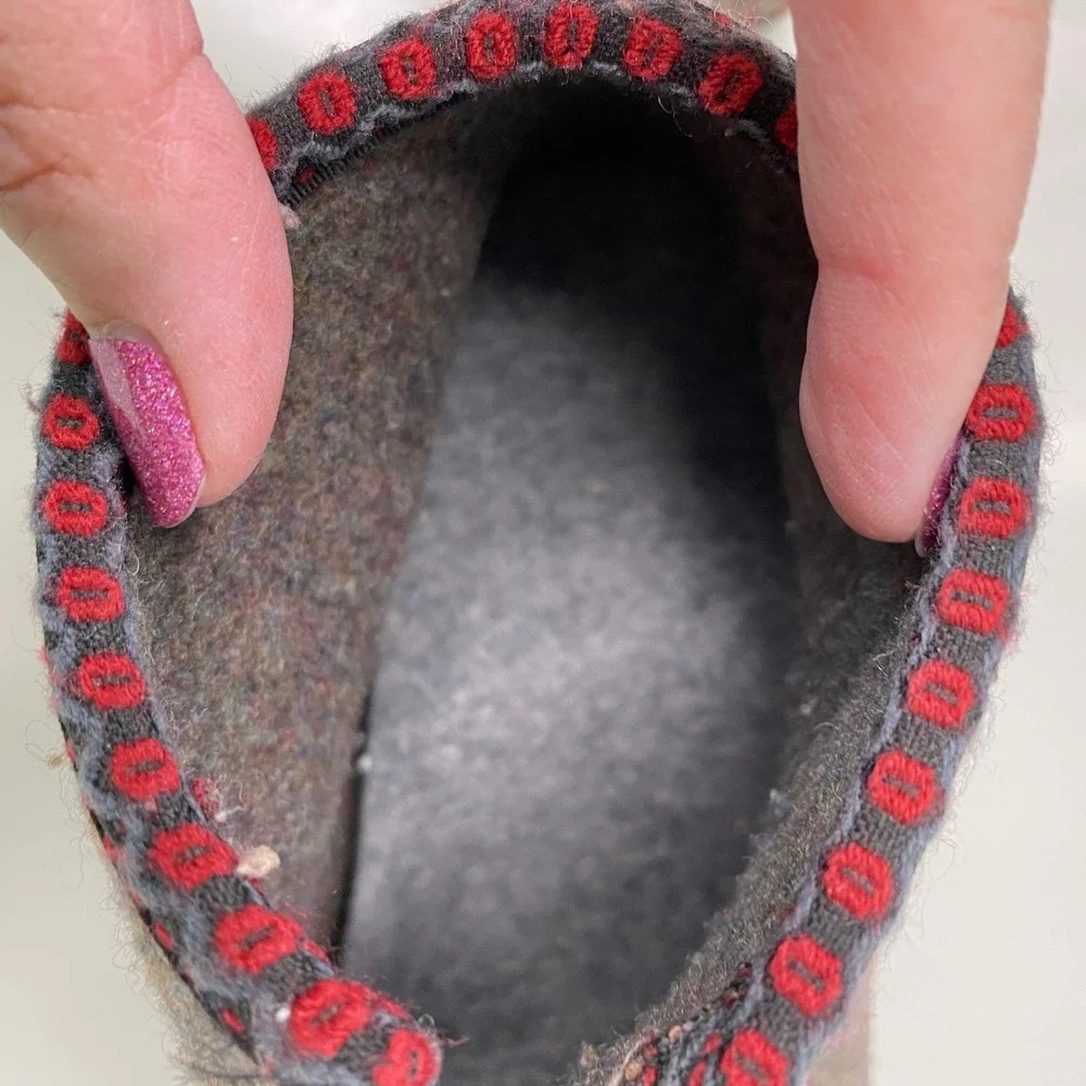 Wild‎ 'n Wooly by Stegmann Women's Gray Felt Lace-Up Ankle Boots Red Trim Size 6 - Picture 9 of 9